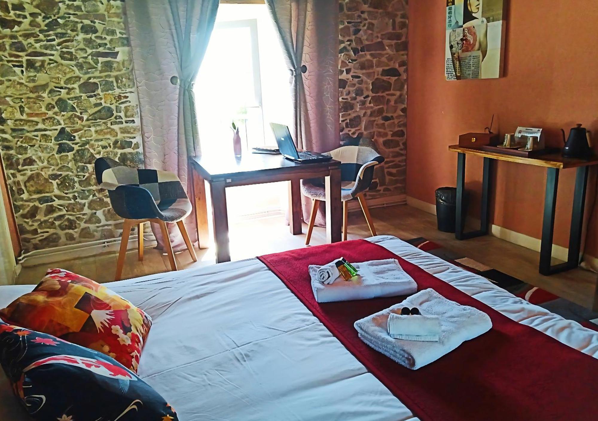 Saint-Sauveur-Villages La Synchronicite - Chambres D'Hotes מראה חיצוני תמונה